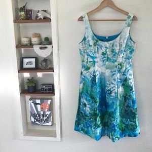 Flirty NINE WEST dress wi